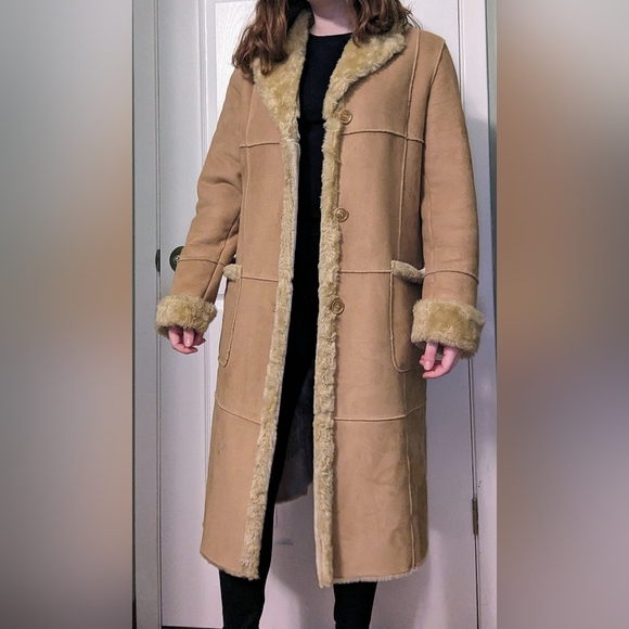 Jessica Tan Teddy Jacket with Cream Accents - Picture 5 of 14